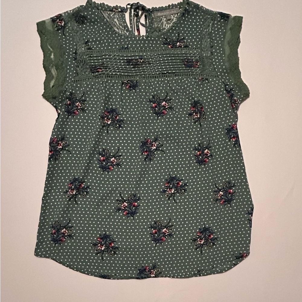 Elegant Green Floral Blouse